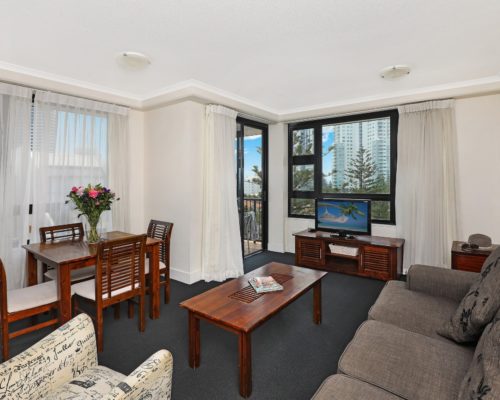 2-bedroom-Broadbeach-accommodation-neptune-resort2