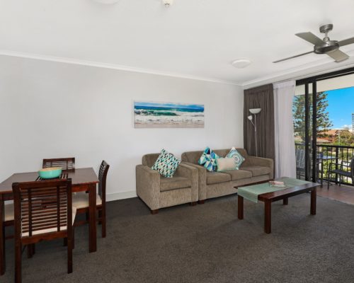 405-2-bedroom-broadbeach-accommodation-neptune-resort4