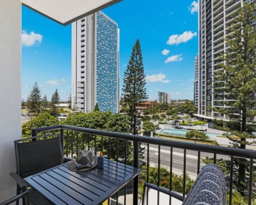 405-2-bedroom-broadbeach-accommodation-neptune-resort6