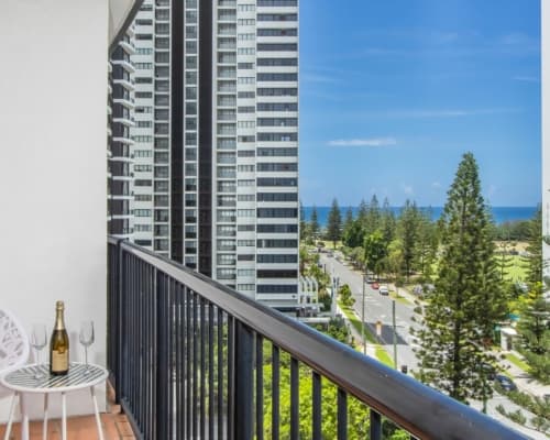 broadbeach-2-bedroom-sub-penthouse (2)