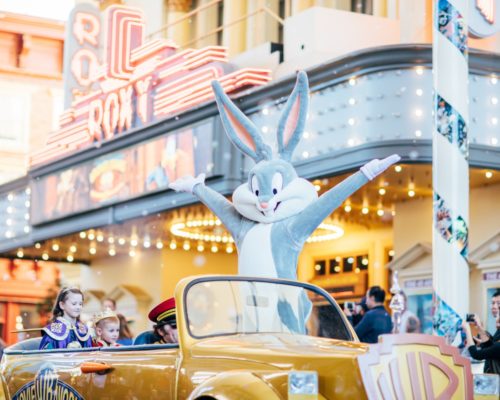 bugs-bunny-at-star-parade-in-main-street-movie-world